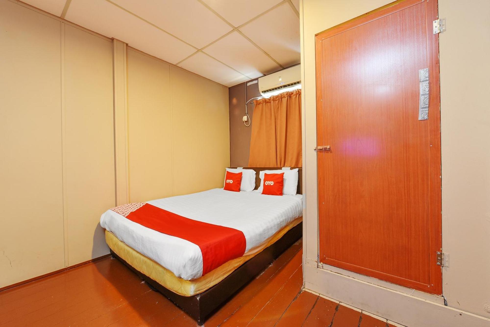 Oyo 90627 Pulau Ketam Inn كلانغْ المظهر الخارجي الصورة