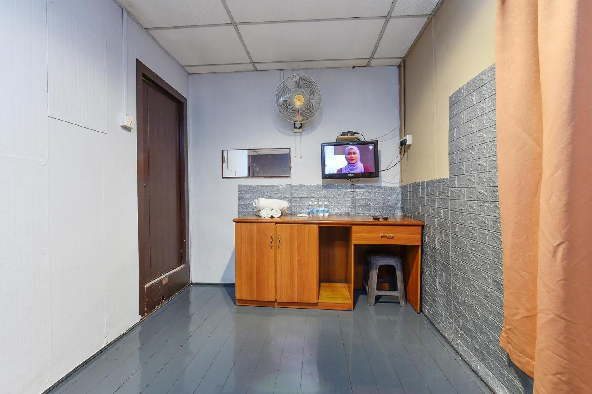 Oyo 90627 Pulau Ketam Inn كلانغْ المظهر الخارجي الصورة